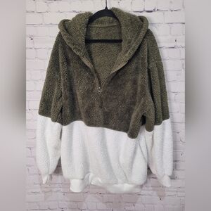 Green and White XL Sherpa Pull-over Hoodie